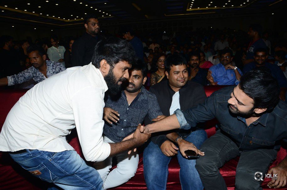 Mahanubhavudu-Movie-Pre-Release-Function